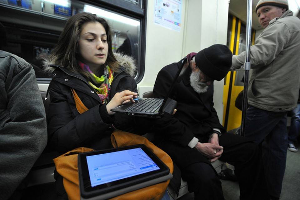 В московском метро запустили закрытый wi-fi с шифрованием - новости – потребительский рынок – коммерсантъ