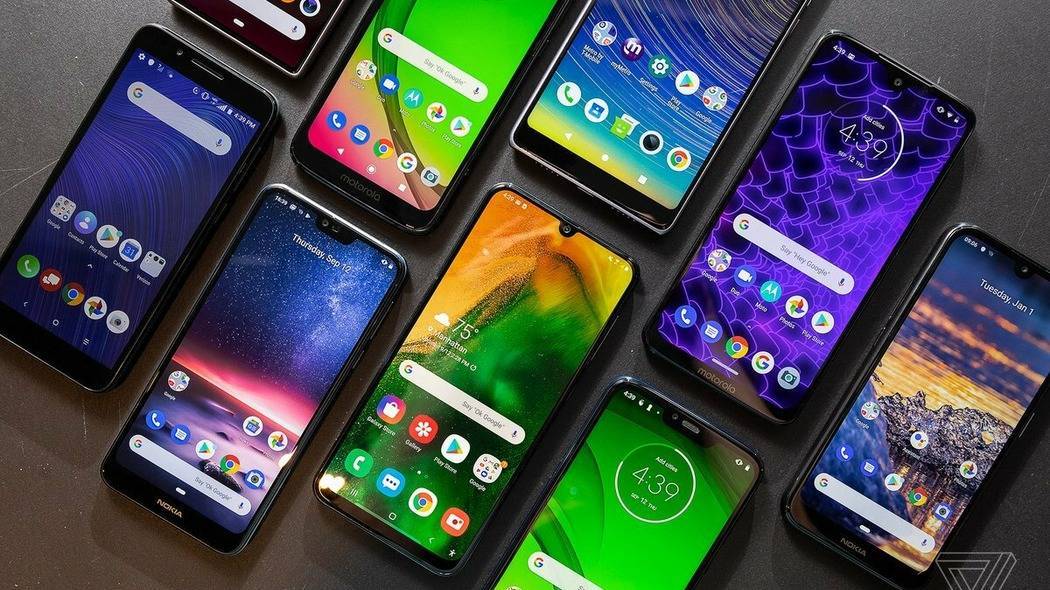 10 хороших недорогих смартфонов 2021 года